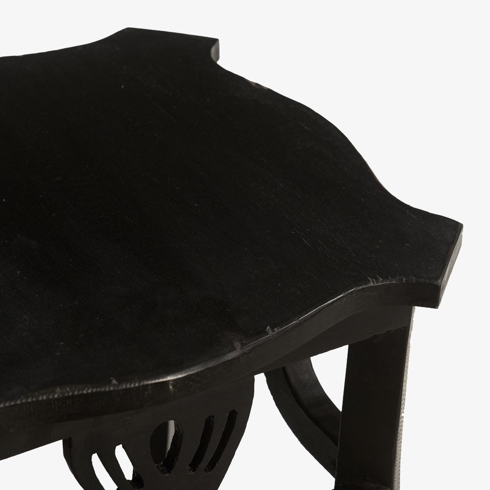 The Clover Antique Side Table in Wilde Black